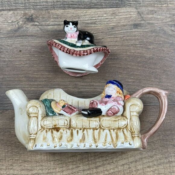 Tea Time Hand Glazed & Painted Porcelain Tea Pot Cat Doll On Couch - Picture 5 of 6